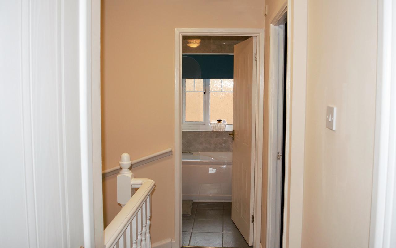 Delight Marvel - Orchard House Villa Swindon Ngoại thất bức ảnh